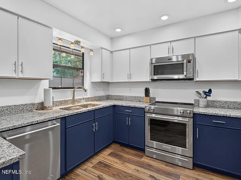 374 Orchis Rd — Photo 29
