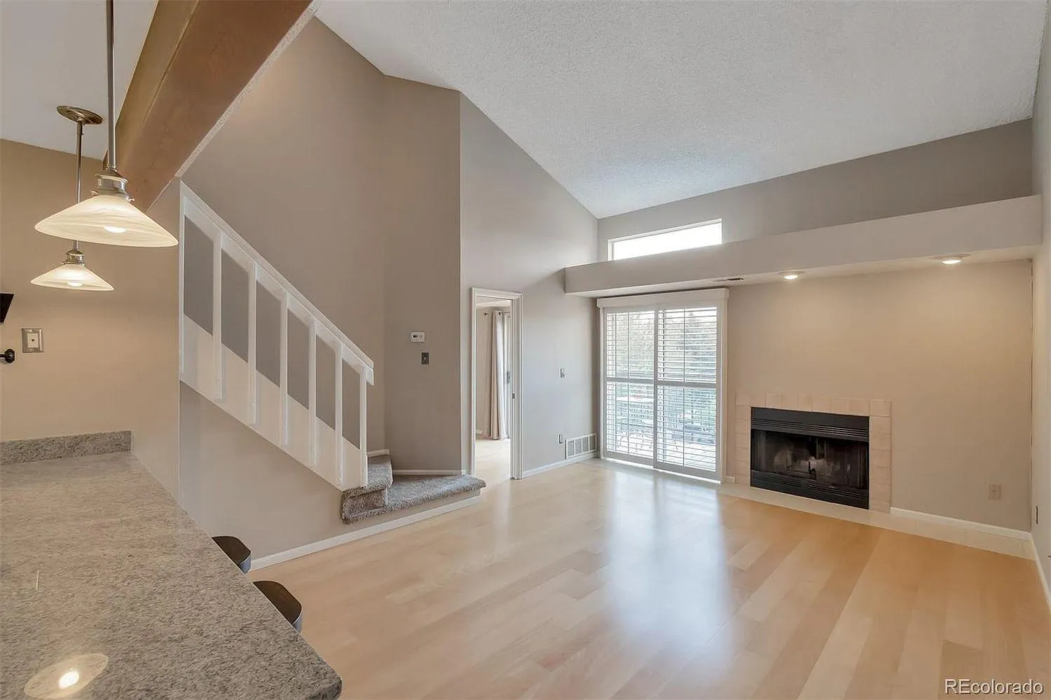 2575 S Syracuse Way — Photo 3