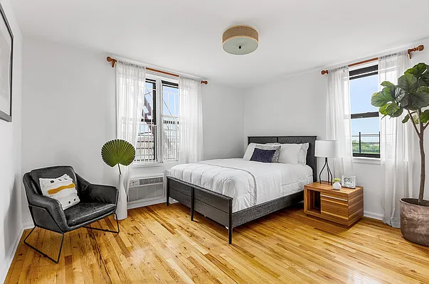 Sold by Compass | media 9