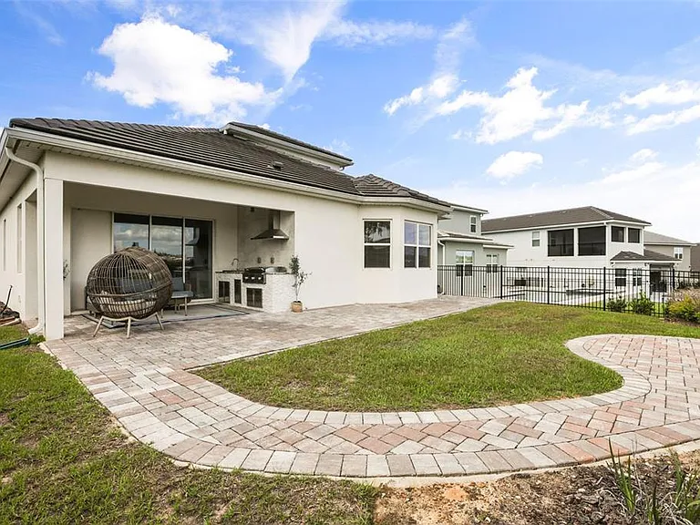 16000 Volterra Point — Photo 46