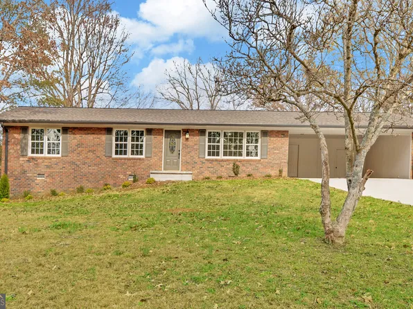 63 Cedar Cir, Toccoa, GA 30577