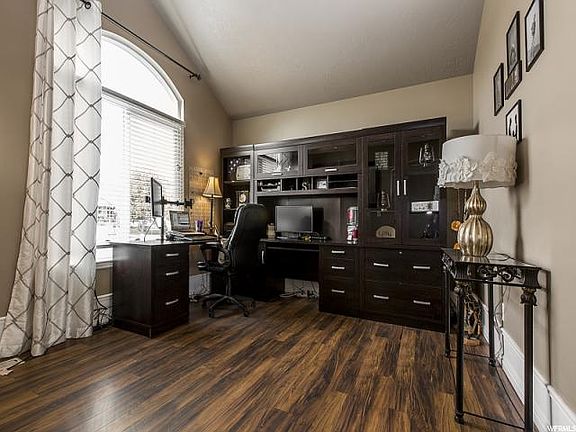5th image of 5048 W Wood Spring Dr