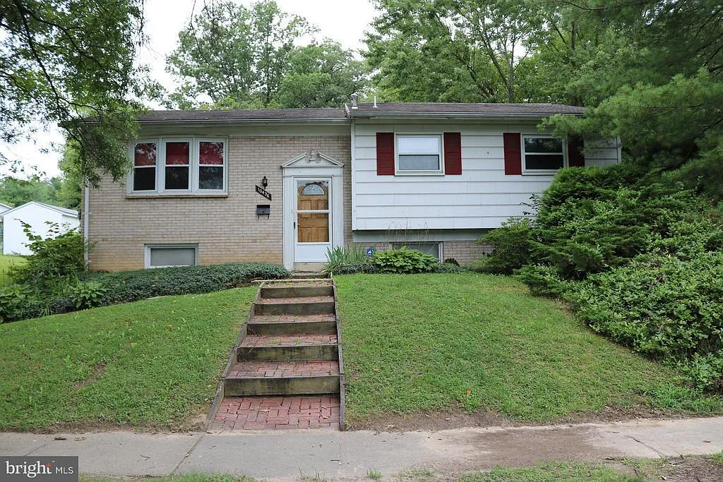 10436 Knollwood Dr photo 1
