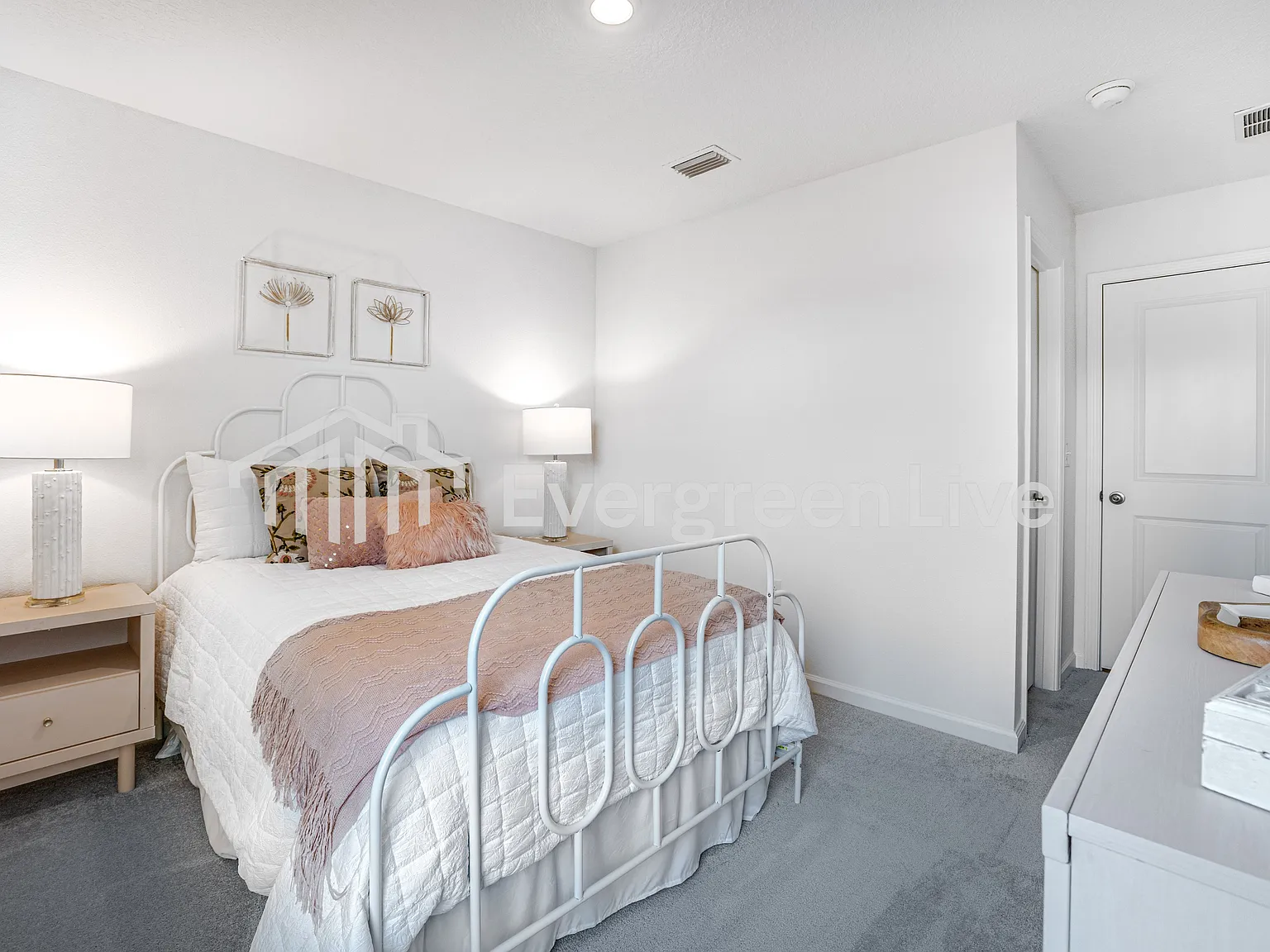 4 bed, 2.0 bath, 1760 sqft, $1,605 — Photo 4