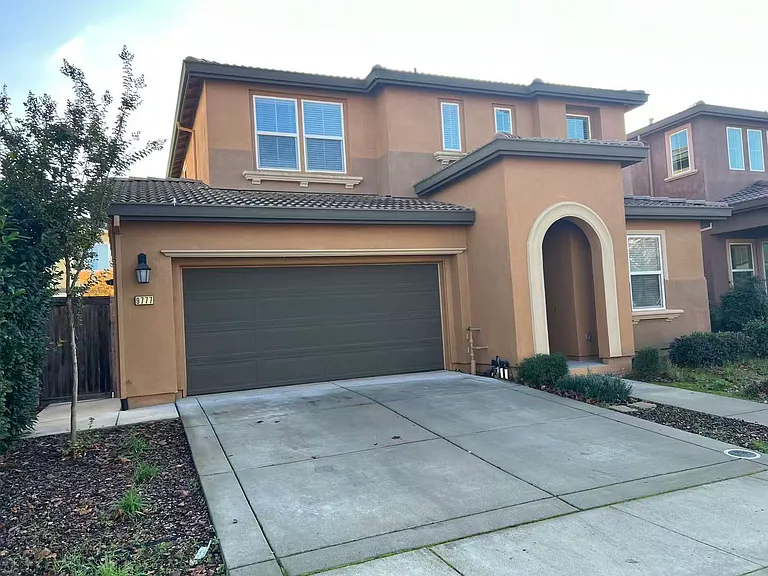 9777 Carico Way — Photo 2