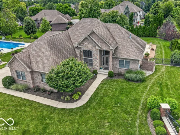 1006 Old Eagle Way, Greenwood, IN 46143