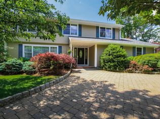 12 Fox Hill Rd, Montvale, NJ 07645