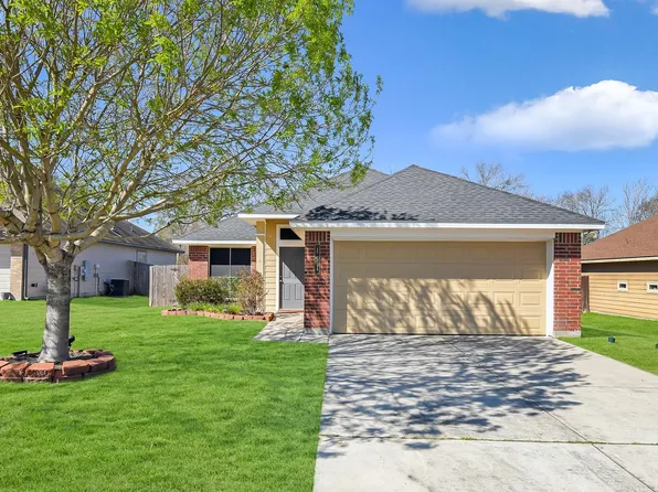 151 Doe Run Dr, Huntsville, TX 77320