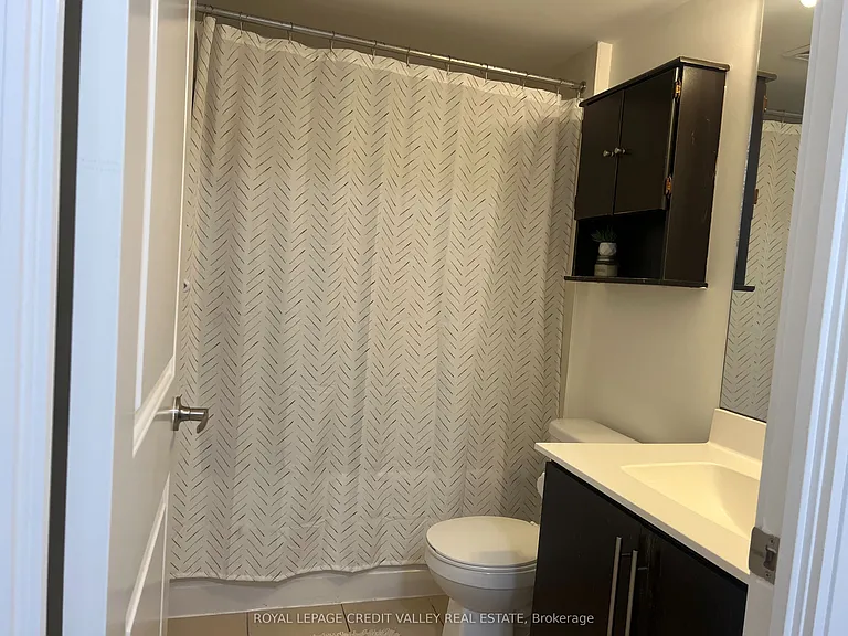 330 Burnhamthorpe Rd W #408 — Photo 12