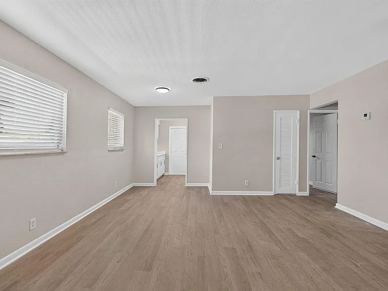 3201 NE 7th Ave #C — Photo 6