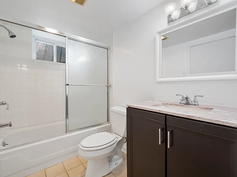 5122 Fairglen Ln — Photo 21