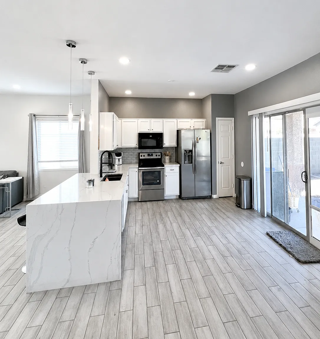 3 bed, 1462 sqft, $2,490 — Photo 3