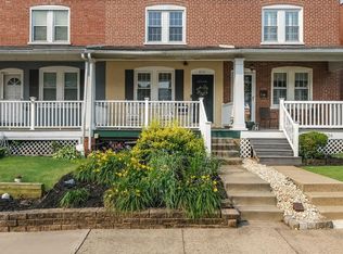 824 W 2nd St, Lansdale, PA 19446