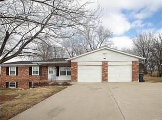 1028 Motherhead Rd, Saint Charles, MO 63304