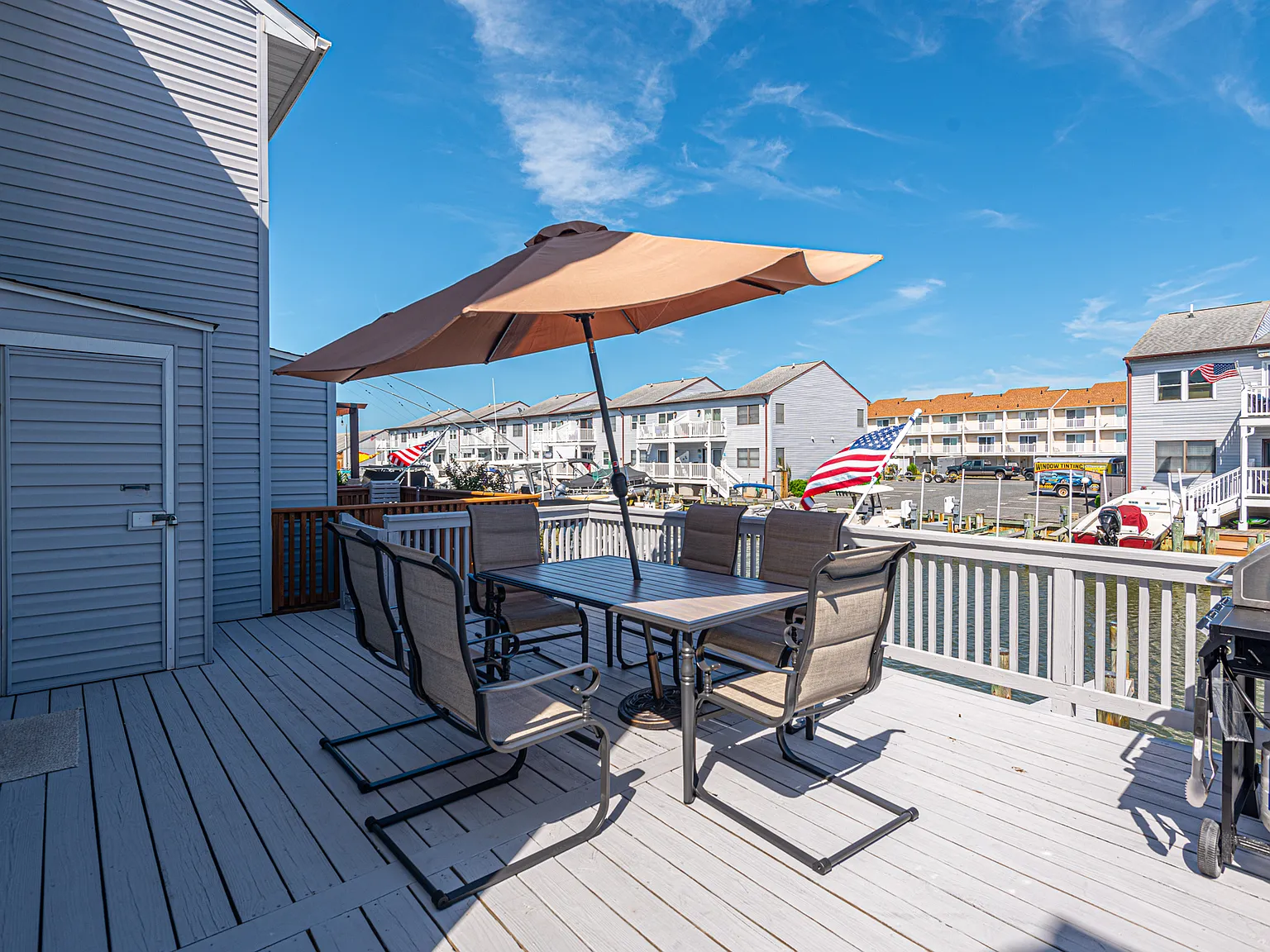 2 bed, 1.5 bath, 1172 sqft, $2,500 — Photo 3