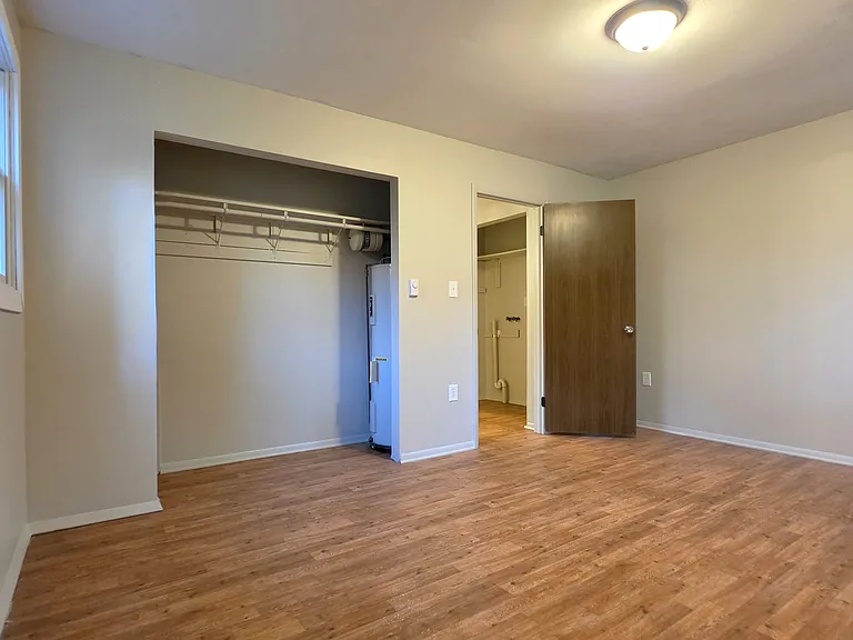 149 W North St #149 — Photo 6