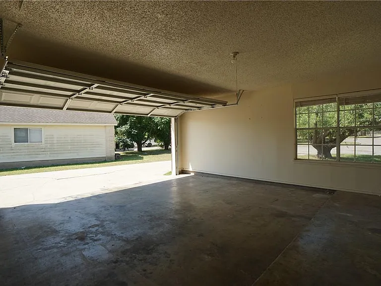 112 Creekside Dr — Photo 25