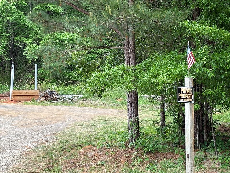 1st image of 17022 Oak Breeze Cir