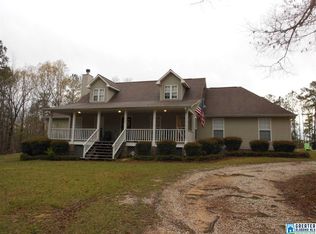 306 Sunday Ln, Sylacauga, AL 35150