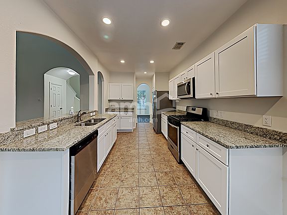 4th image of 23213 Potter Hollow Dr