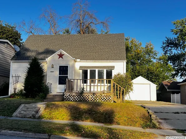 1407 N Virginia Ave, Mason City, IA 50401