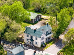 597 Zachary Taylor Hwy, Flint Hill, VA 22627