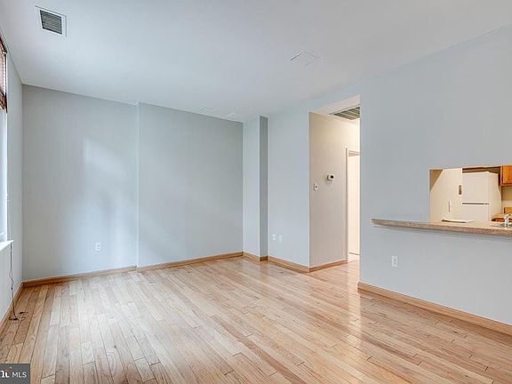 2nd image of 130 N Bread St #124