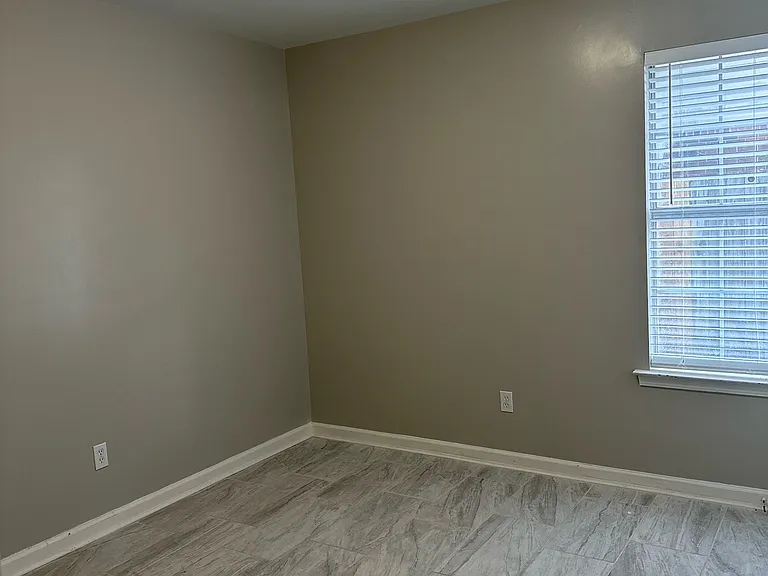 2118 E Parkway St — Photo 8