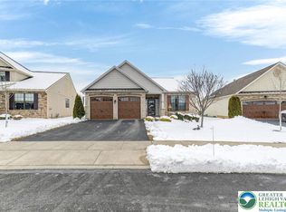 3465 Treeview Dr, Emmaus, PA 18049
