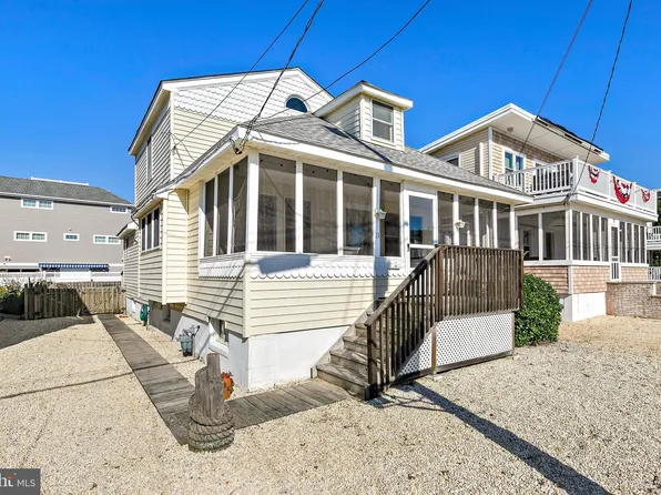 13 E Jeanette Ave, Long Beach Township, NJ 08008