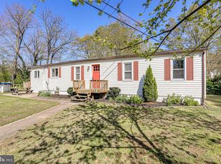 934 Long Cove Rd, Glen Burnie, MD 21060