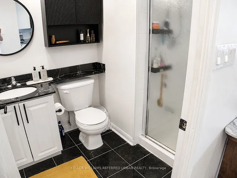 1029 King St W #805 — Photo 4