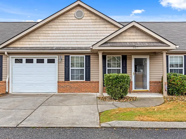 1002 Cedar Creek Dr, Rossville, GA 30741