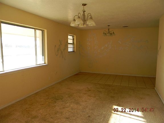 2nd image of 609 S Dallas Ave