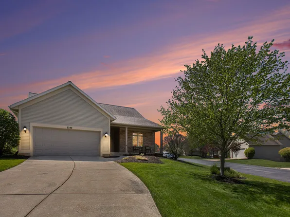 2290 Pin Oak Ct NW, Grand Rapids, MI 49504