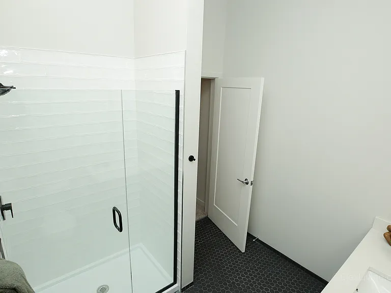 El-Par 2BR | 2BA |