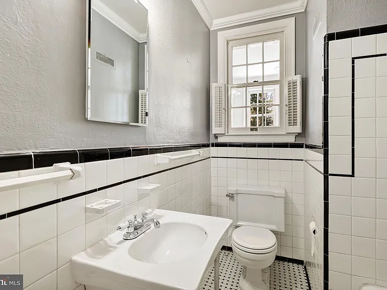 3916 Military Rd — Photo 21