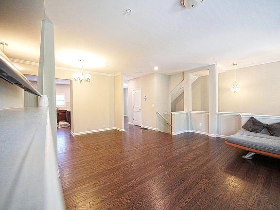 3rd image of 485 Williamson St Unit 5/63