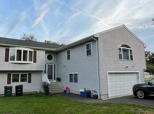 55 Londonderry Ln, Milford, CT 06460