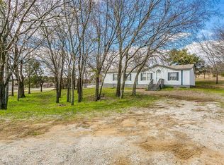 101 Blue Sky Ln, Springtown, TX 76082