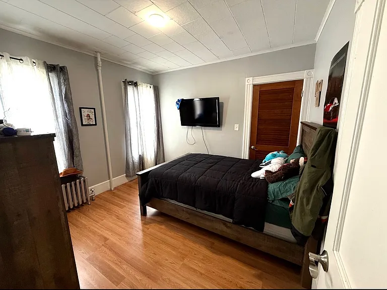 564 Springfield St #2 — Photo 6