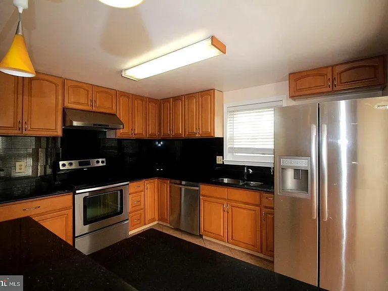 10500 Prairie Landing Ter — Photo 3