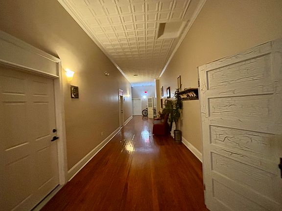 2nd image of 1204 Broad St APT 4