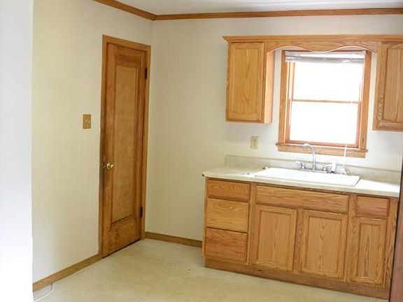 5th image of 1311 W Jefferson St