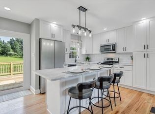 155 Mallard Cove Rd, Moneta, VA 24121