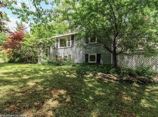 12 Sequoia Dr, Freeport, ME 04032