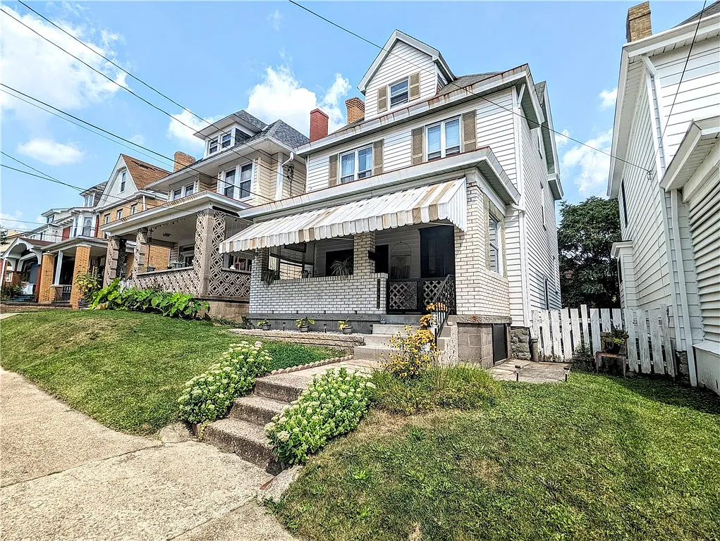 1433 Rockland Ave photo 1