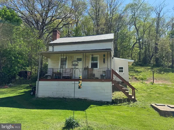 6570 Furnace Rd, Waynesboro, PA 17268