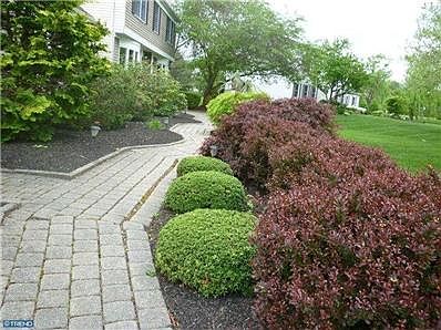 2nd image of 17 Westminster Dr
