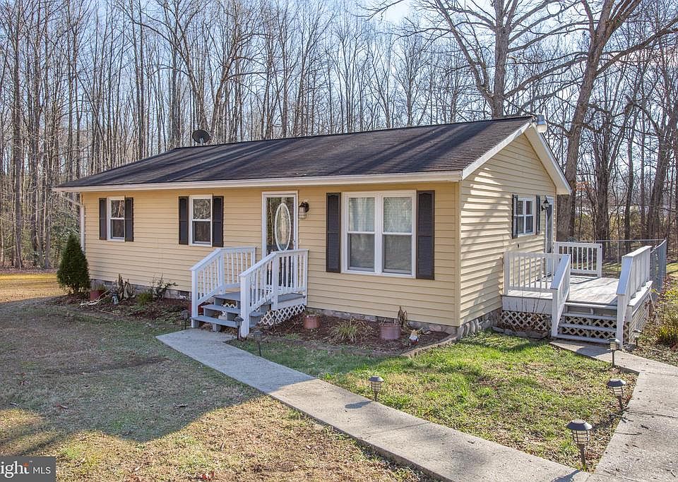 1st image of 5815 Bradley Ln